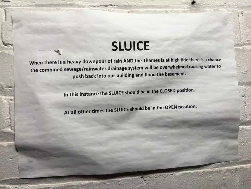 blocked drain london flooding sluice